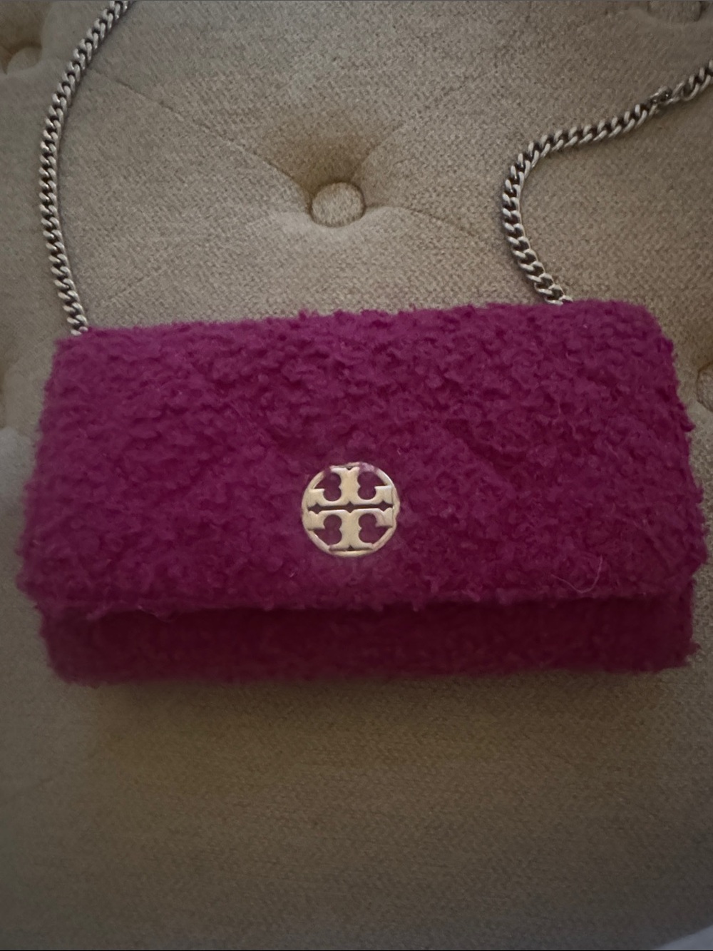Tory Burch Willa Magenta Shearling Chain Crossbody Bag - Picture 2 of 5